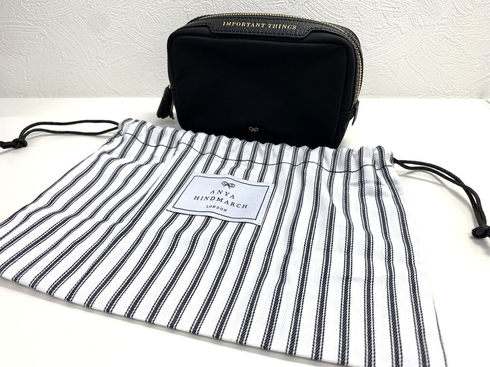 アニヤハインドマーチ ANYA HINDMARCH ポーチ ブラック(BLACK) 【中古】 メイクポーチ 保存袋付き 小物入れ GIN54437_画像10