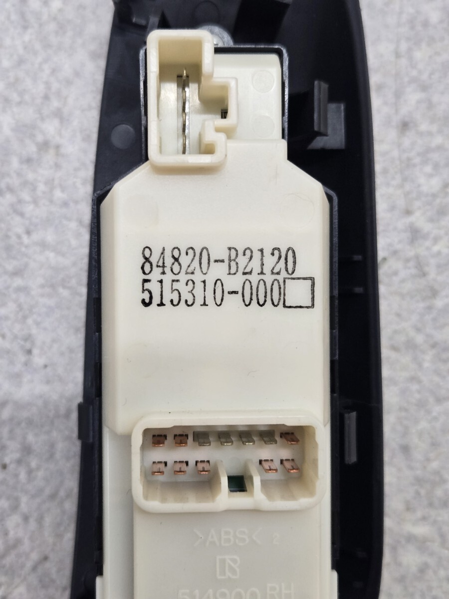 L350系 ダイハツ タントカスタム イルミネーション付パワーウインドウスイッチ1台分 ♪♪カプラー数4P/12♪♪84820-B2120♪♪_画像5