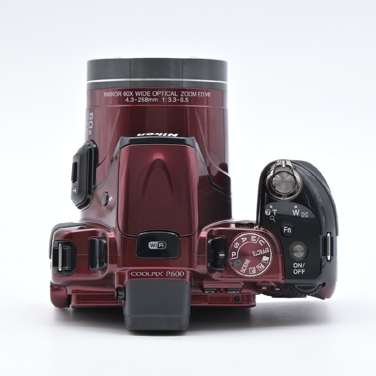 Nikon ニコン P600 レッド