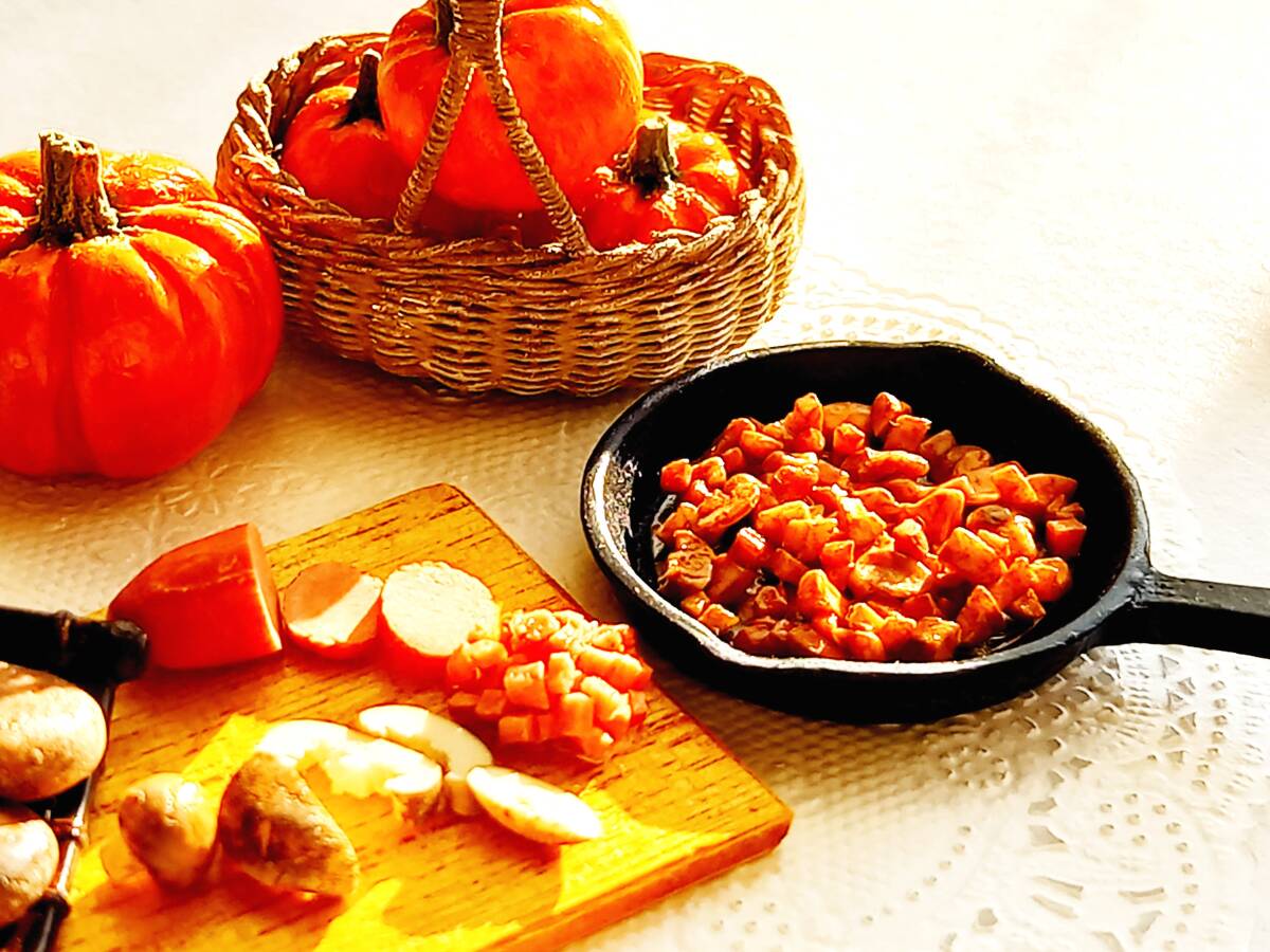 NARUMI 洋食器コレクション シルキーホワイト オーバルプレート 2枚セット おまけ付● バスケット ハロウィン料理 ● ミニチュア ガチャ_画像4