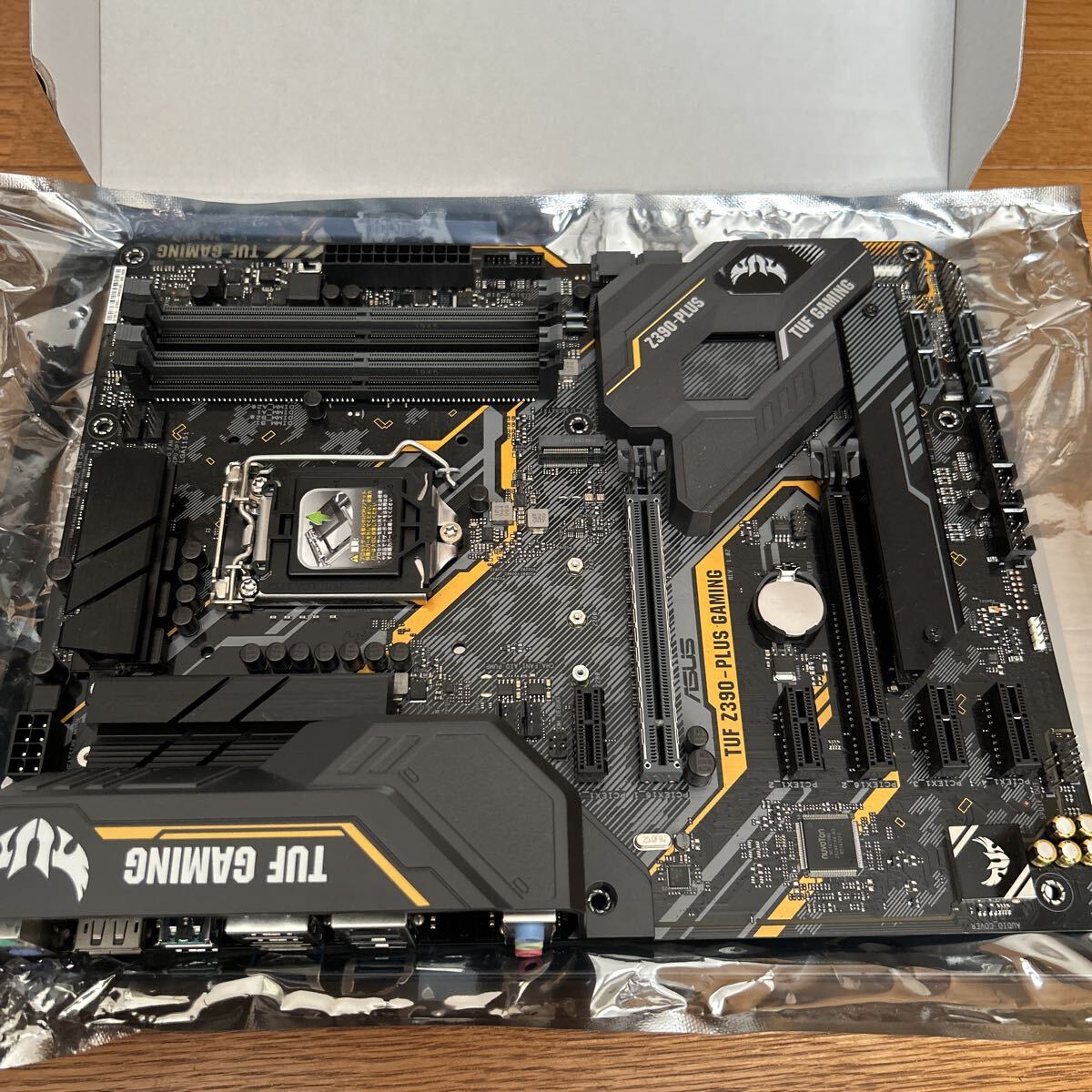 CORE i5 9400F / TUF Z390-PLUS / crucial DDR4 8GBx2 ジャンク品セット