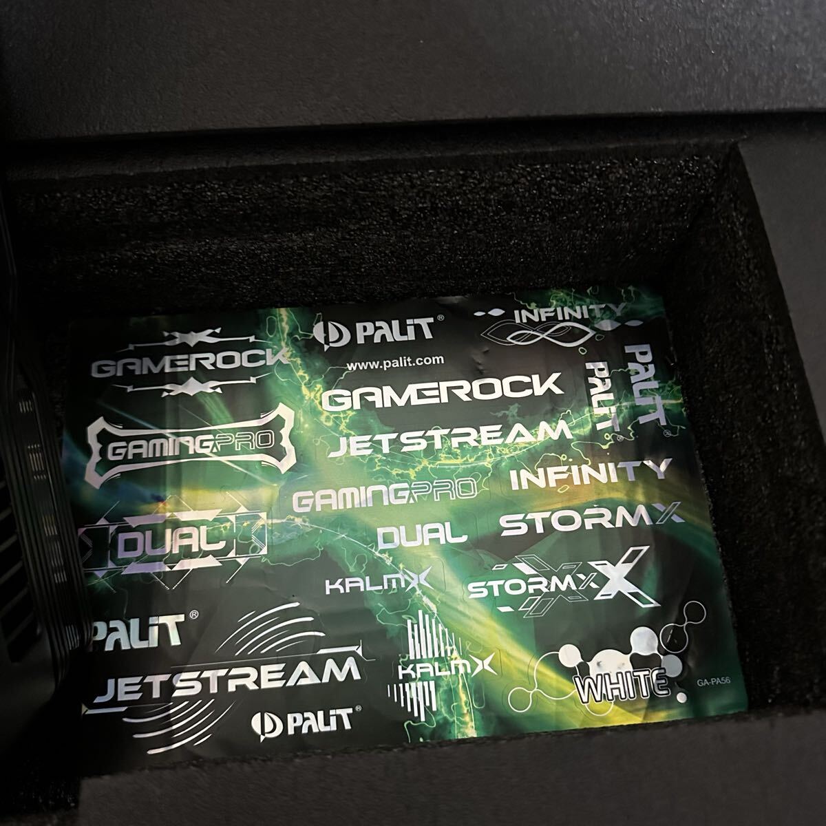 1円スタート PALIT GEFORCE RTX 5090 グラフィックボード PC機(jī)器 ゲーミングPC 部品 GAMEROCK 32GB GDDR7 512bit3-DP HDMI 1円~