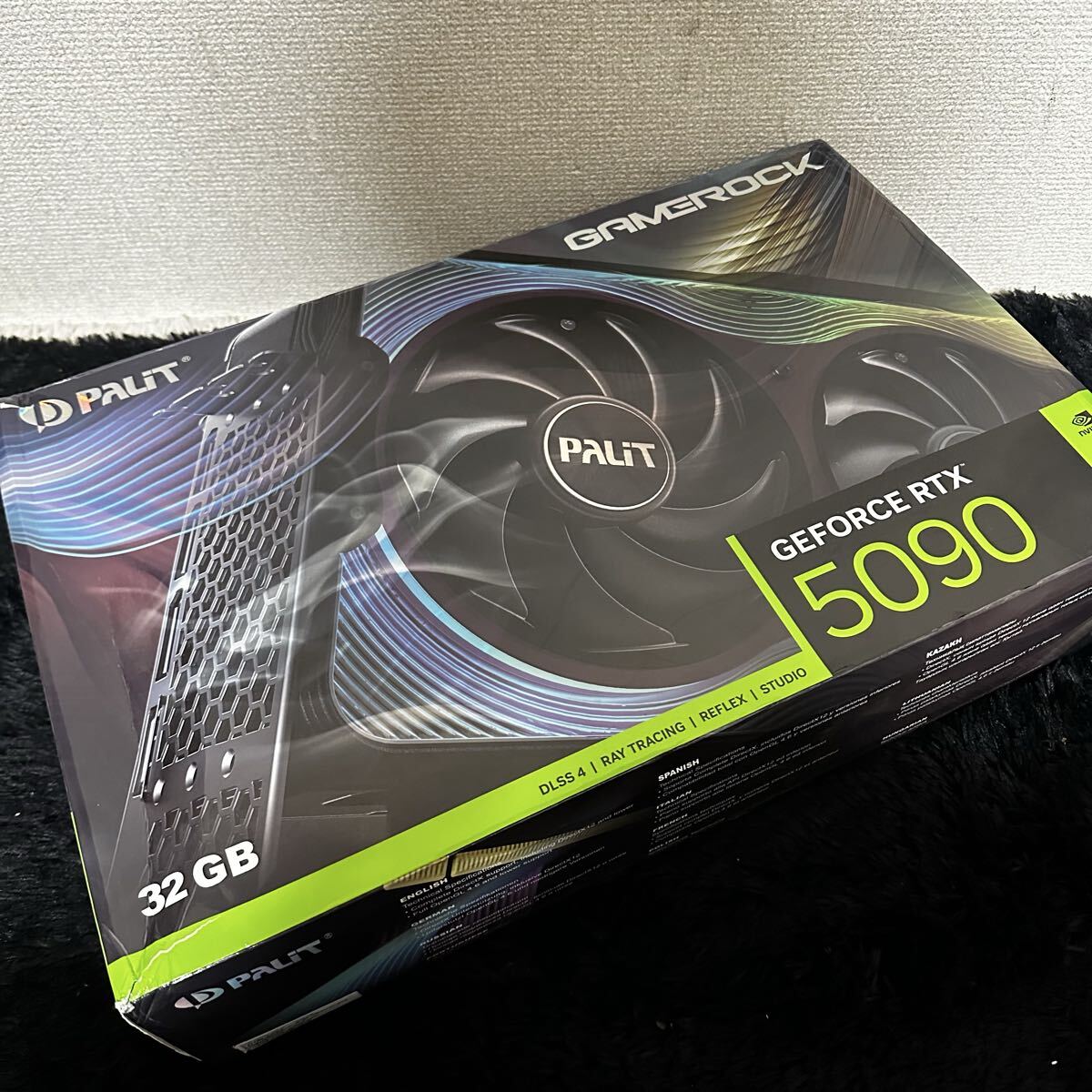 1円スタート PALIT GEFORCE RTX 5090 グラフィックボード PC機(jī)器 ゲーミングPC 部品 GAMEROCK 32GB GDDR7 512bit3-DP HDMI 1円~