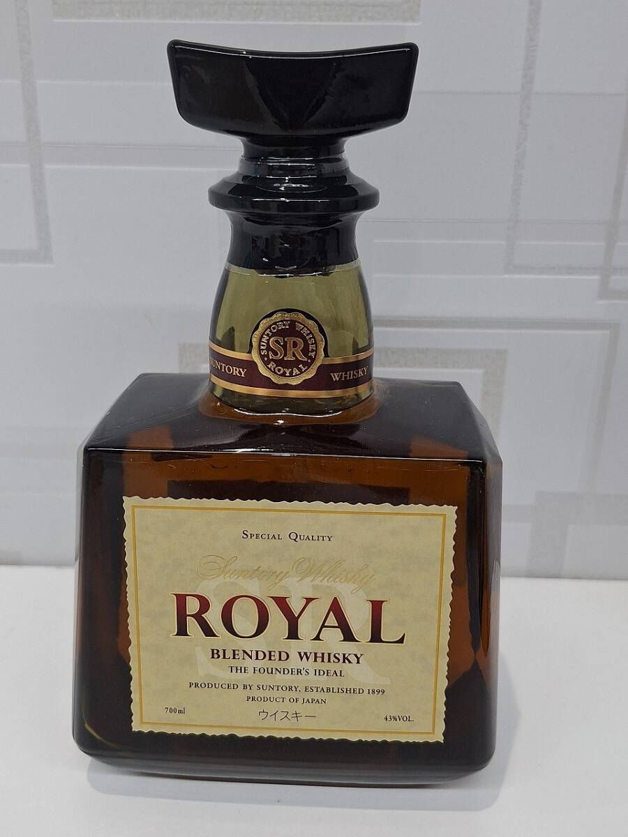 【サントリーローヤルSR 】700ml　43％