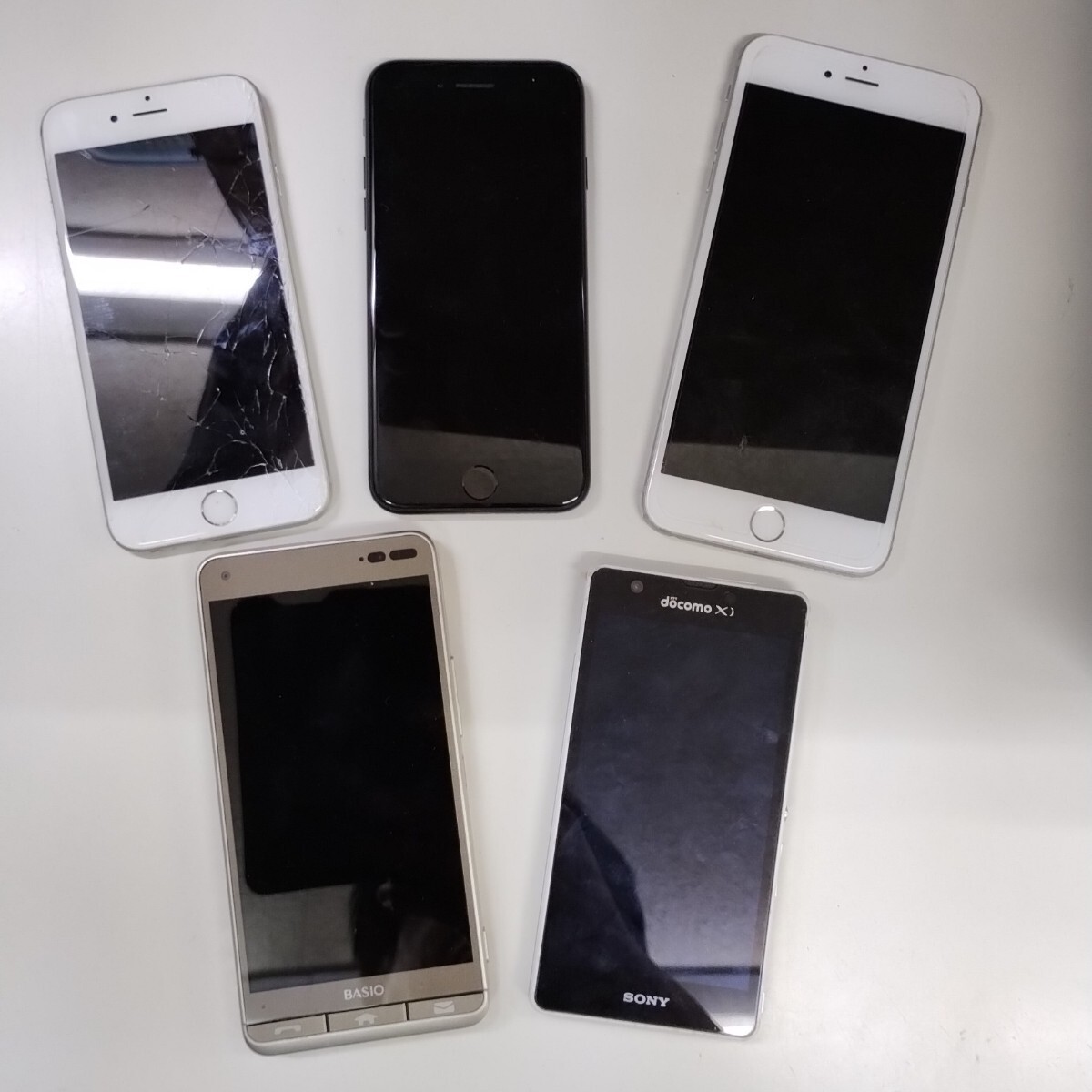 ★ スマートフォン いろいろ まとめて 5個セット ジャンク出品 1円スタート iPhone など スマホ 携帯 まとめ売り docomo au mobile phone