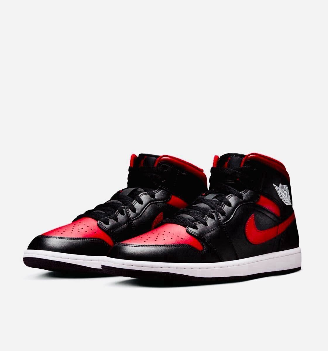 ☆送料込■新品28.5cm■ナイキ エア ジョーダン１MID ブラック/サミットホワイト/バーシティレッドAIR JORDAN 1 【定価.18700円】_画像2