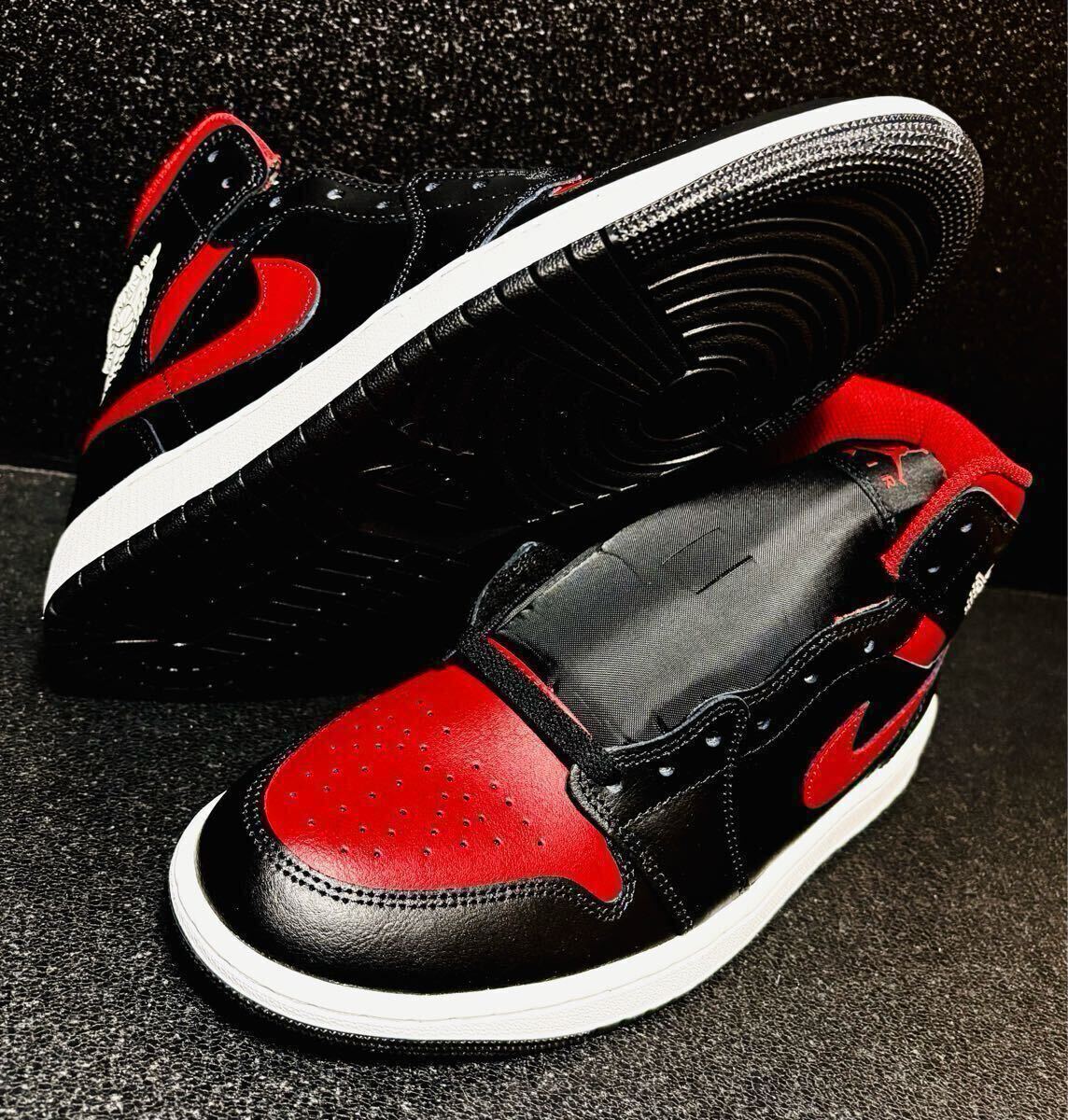 ☆送料込■新品28.5cm■ナイキ エア ジョーダン１MID ブラック/サミットホワイト/バーシティレッドAIR JORDAN 1 【定価.18700円】_画像9