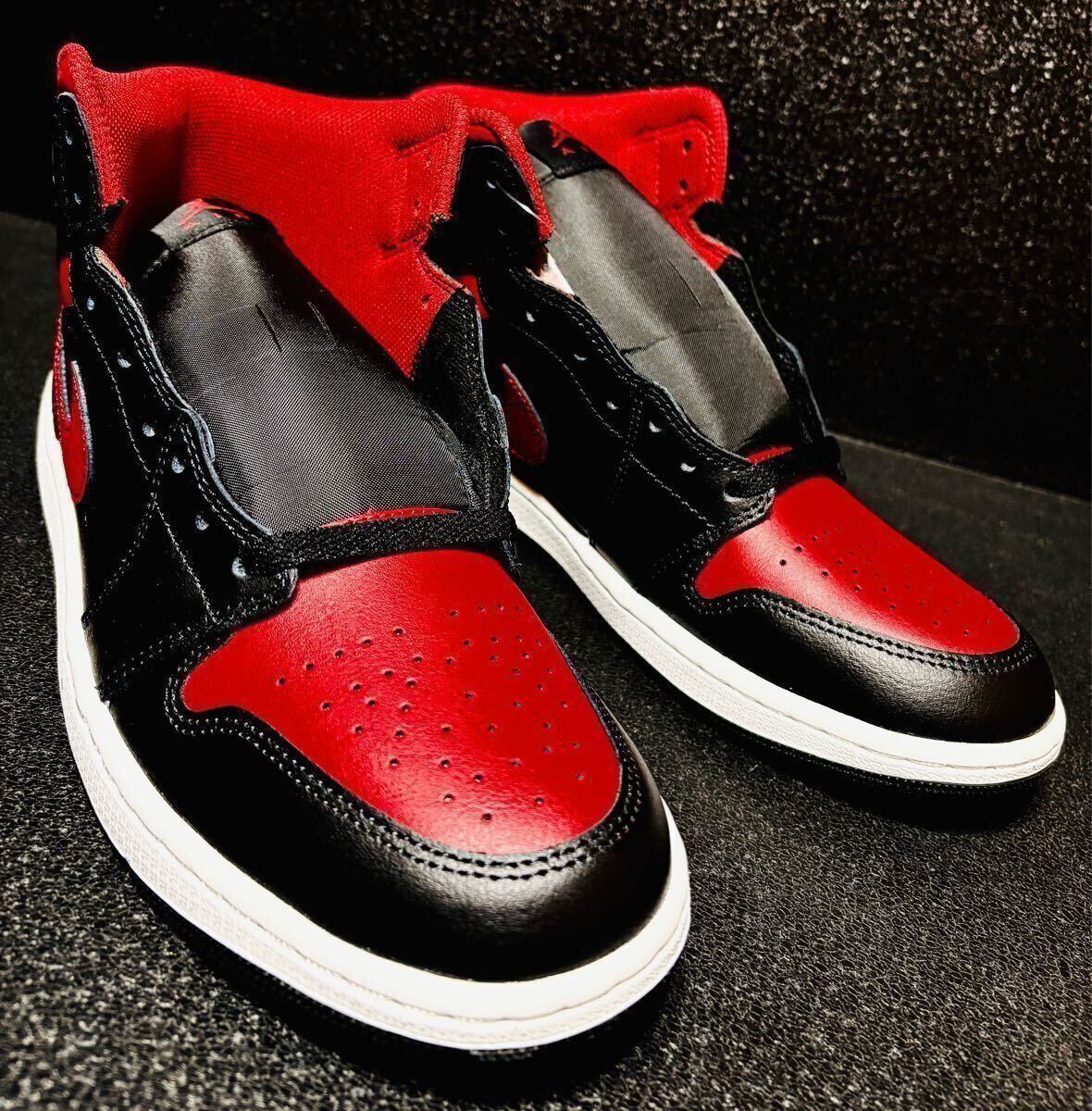 ☆送料込■新品28.5cm■ナイキ エア ジョーダン１MID ブラック/サミットホワイト/バーシティレッドAIR JORDAN 1 【定価.18700円】_画像10