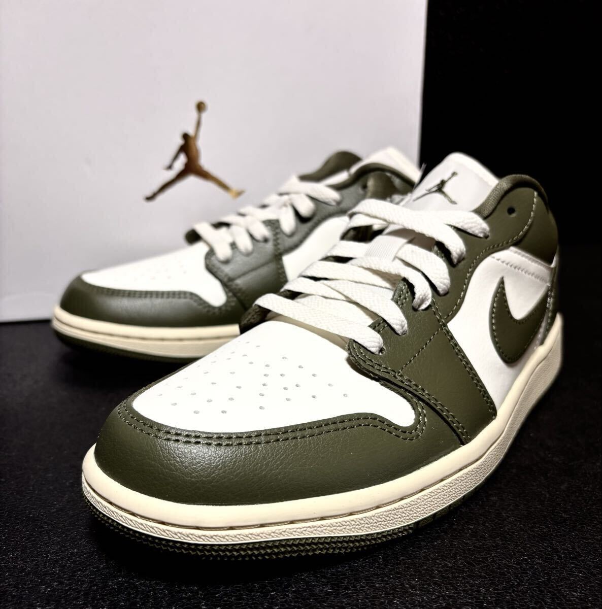 ☆送料込■新品26.0cm■ナイキ エア ジョーダン１LOW セイル/ココナッツミルク/ミディアムオリーブAIR JORDAN 1 【定価.16500円】_画像1