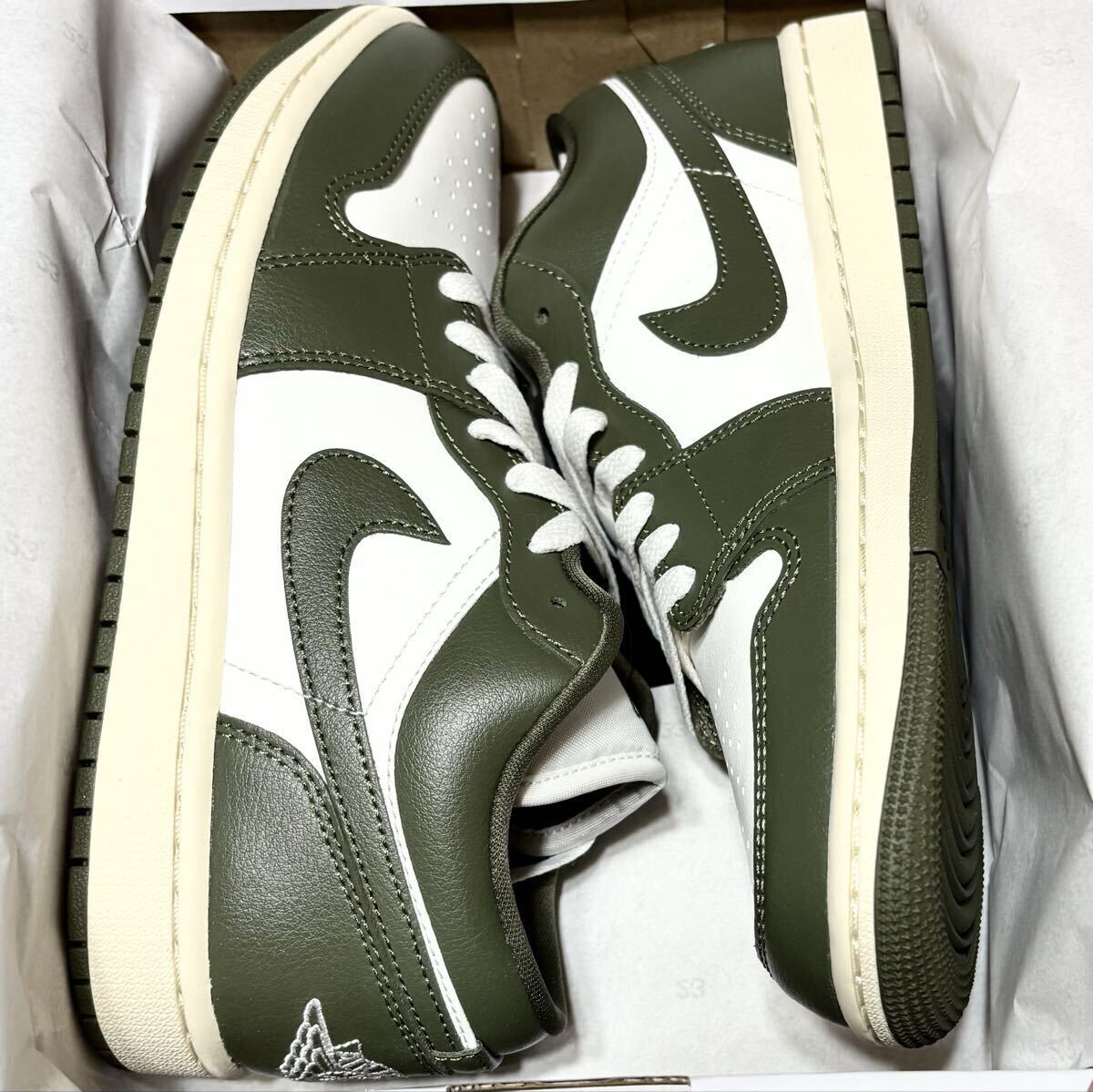 ☆送料込■新品26.0cm■ナイキ エア ジョーダン１LOW セイル/ココナッツミルク/ミディアムオリーブAIR JORDAN 1 【定価.16500円】_画像2