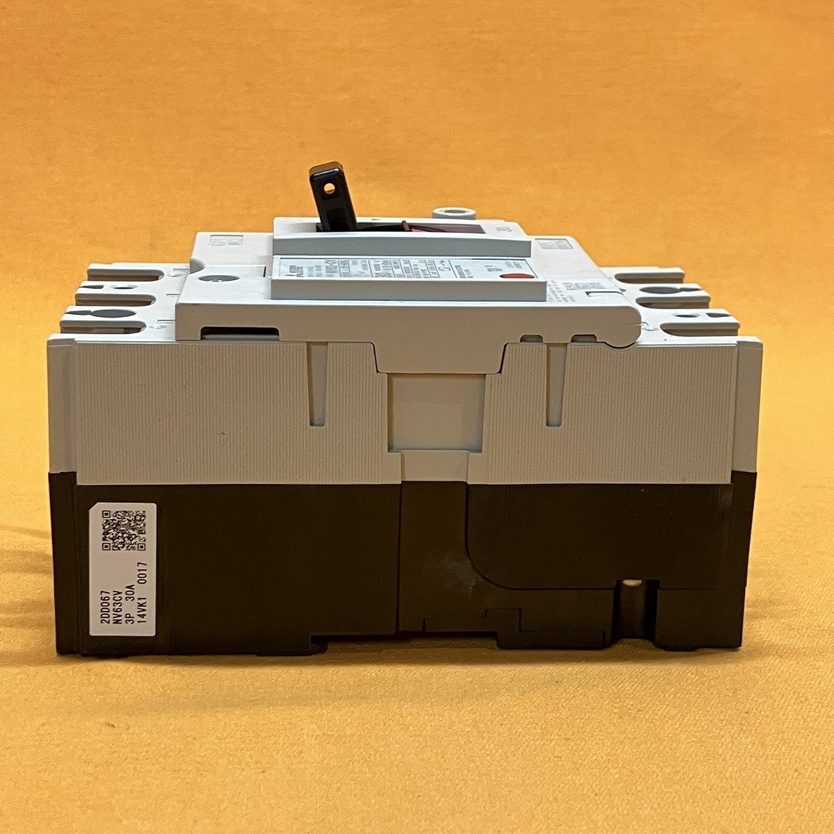 漏電ブレーカー 三菱電機 NV63-CV 3P 30A サテイゴー_画像4