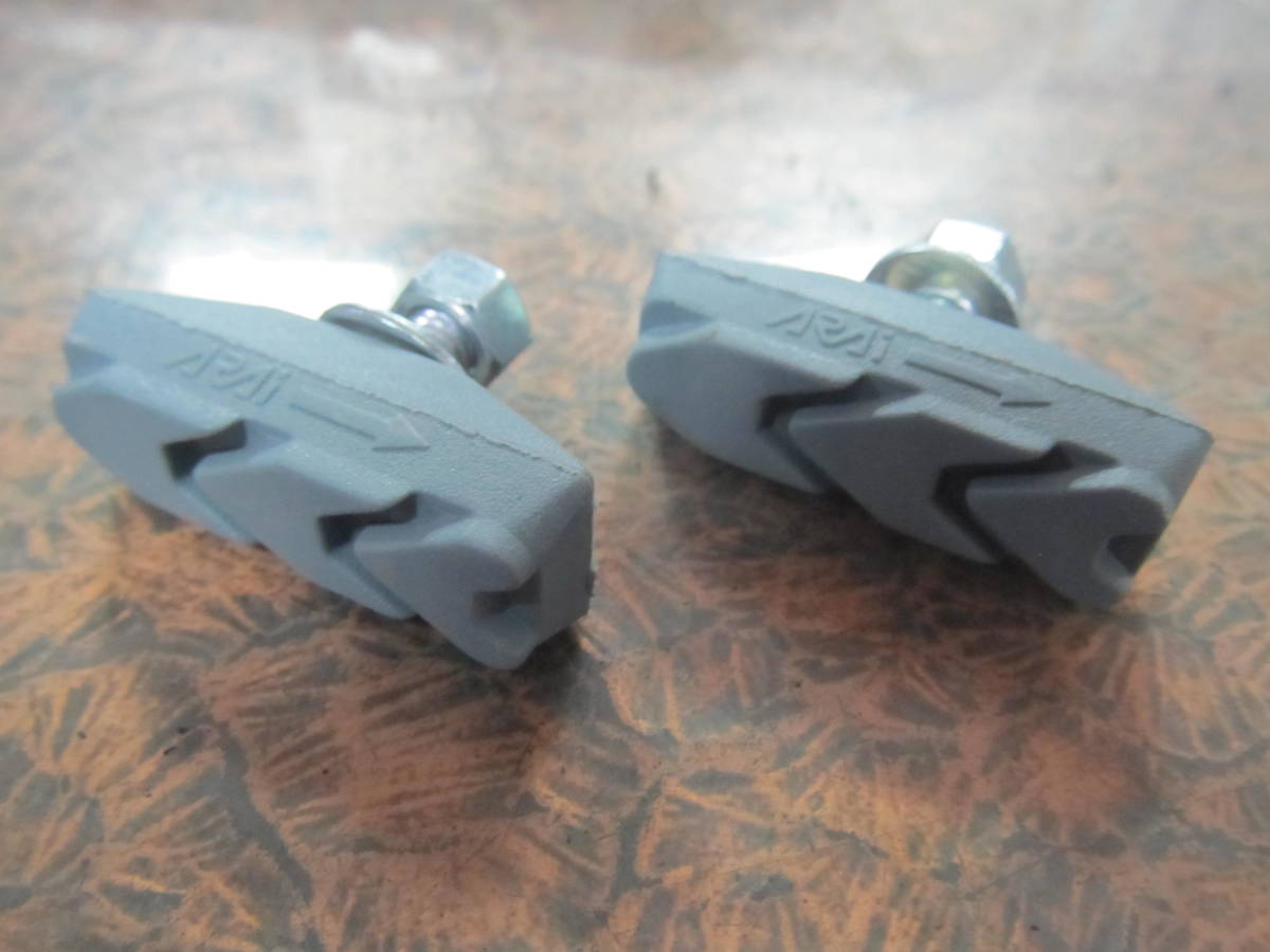 (^-^) 〒140円 ブレーキシュー(軽快車用) ★1個だけ ママチャリ【千葉市・パパチャリ】=_画像1