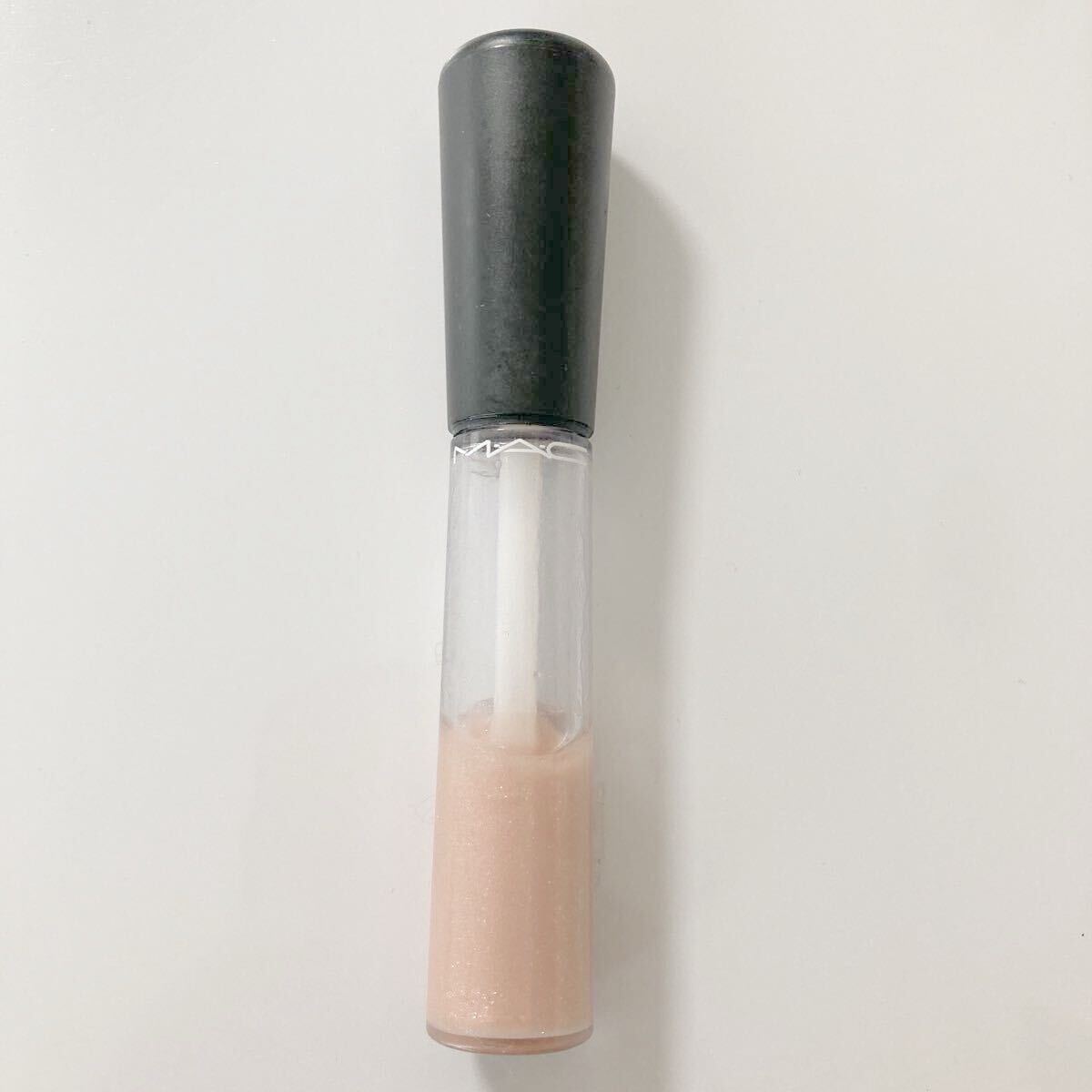 MAC・ミネラライズガラス・ポエティック・リップグロス・グロス・ピンクベージュラメ系・定価3300円_画像1
