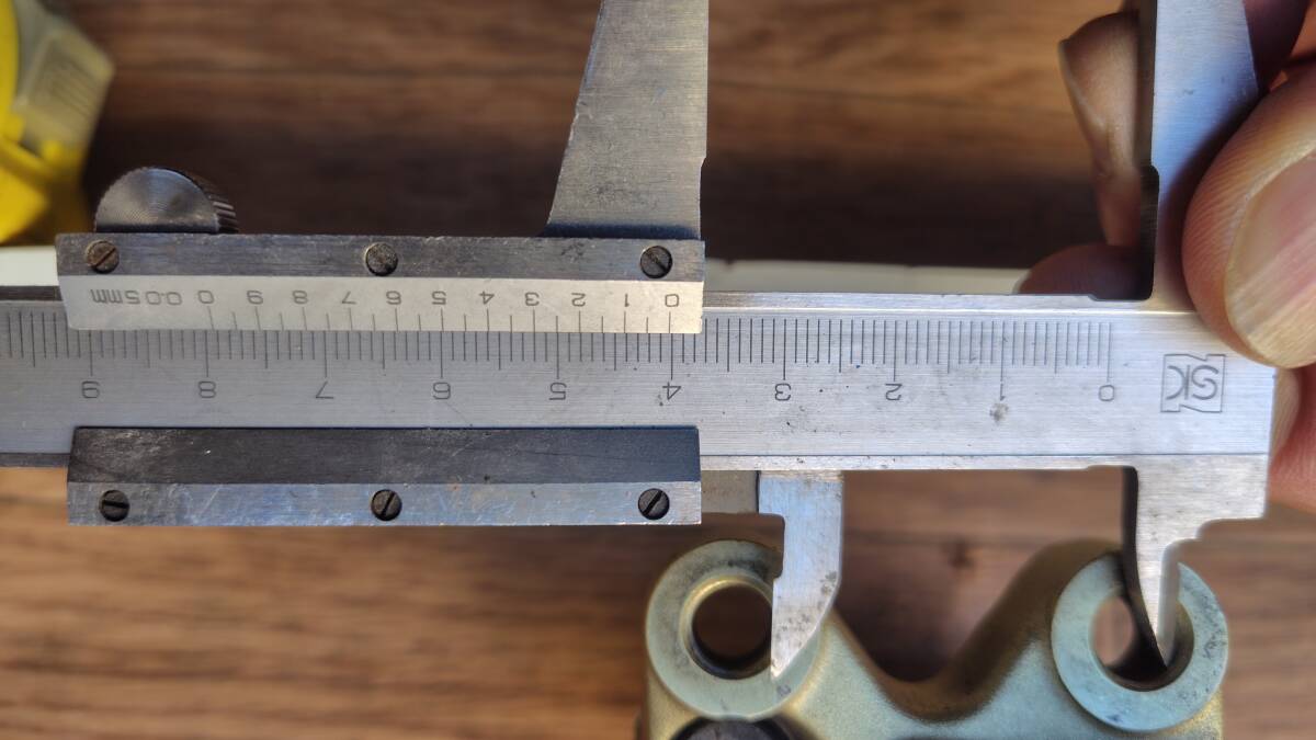 brembo　ブレンボ　フロントブレーキキャリパー　4POT/40mmピッチキャリパー