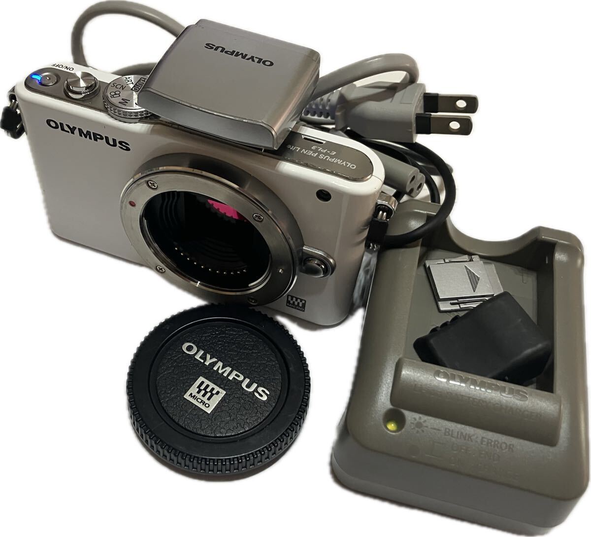 ★ストロボ付 極上美品★ オリンパス PEN Lite E-PL3 ボディ ホワイト #21900086