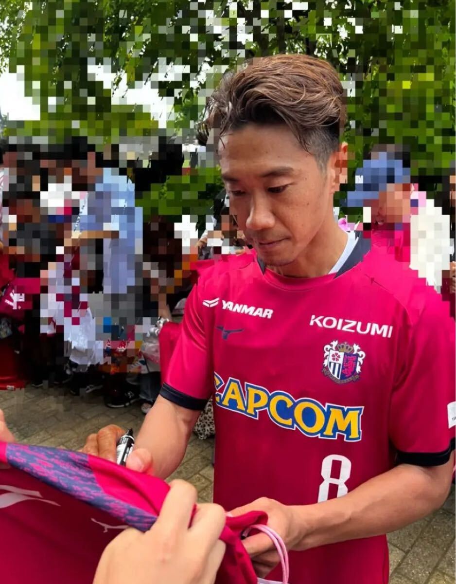セレッソ大坂　直筆サイン　ユニフォーム　森島寛晃　香川真司　柿谷曜一朗　丸橋祐介　新品　タグ付き　サッカー