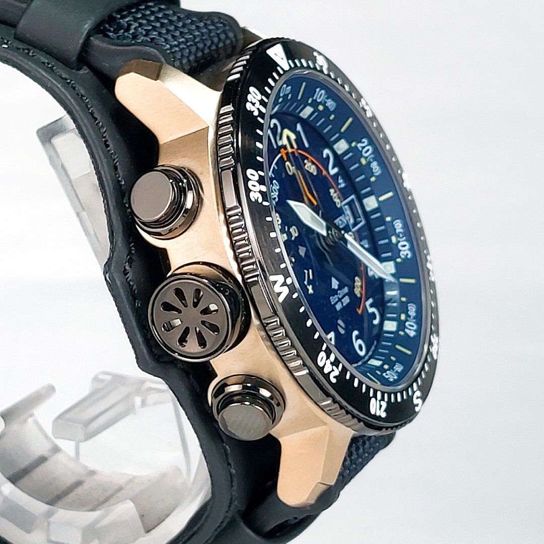 新品 30周年限定モデル CITIZEN シチズン PROMASTER プロマスター Eco-Drive アルティクロン LANDシリーズ 腕時計 BN4055-19L ソーラー_画像5