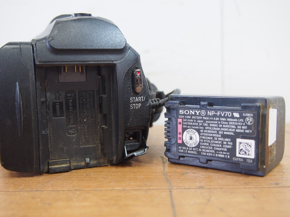 ☆【1T0703-11】 SONY ソニー ビデオカメラ ハンディカム HDR-PJ800 バッテリー付き ExmorR Sony Lens G 12× Optical 1.8/2.9-34.8 ジャン