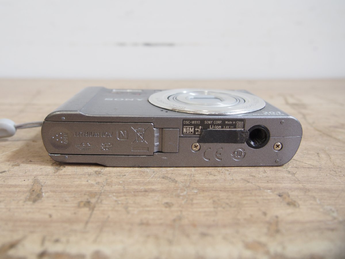 ☆【2T0904-17】 SONY ソニー DSC-W810 コンパクトデジタルカメラ Cyber-shot Sony Lens 6xOptical Zoom 3.5-6.5/4.6-27.6 ジャンク