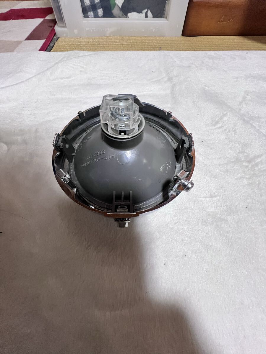 AA01 リトルカブ 純正 ヘッドライト ユニット Little CUB 新品 C50 樹脂製 送料550円～ ライト レンズ 樹脂 取寄せ .gbl リトルカブ AA01 純正ヘッドライトレンズ ケース - メルカリ