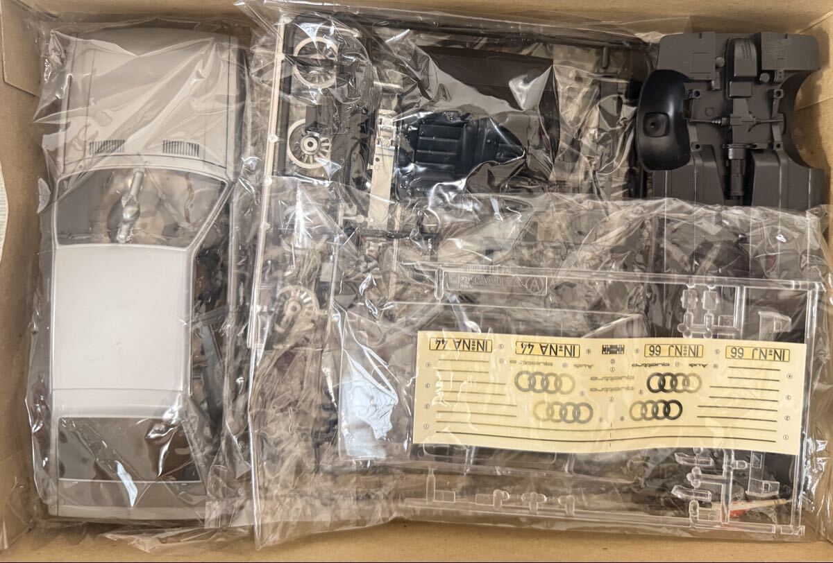 タミヤ 1/24 スポーツカーシリーズ No.31 未組立 アウディ クアットロ フルディスプレイモデル_画像6