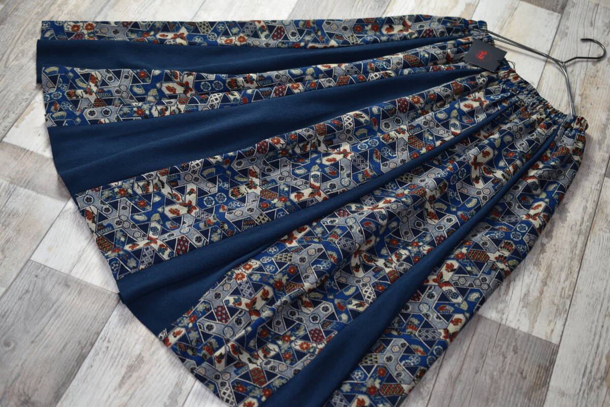 詩(shī)仙堂 ヒトシタムラ ちりめんイージーフレアスカート 未使用品