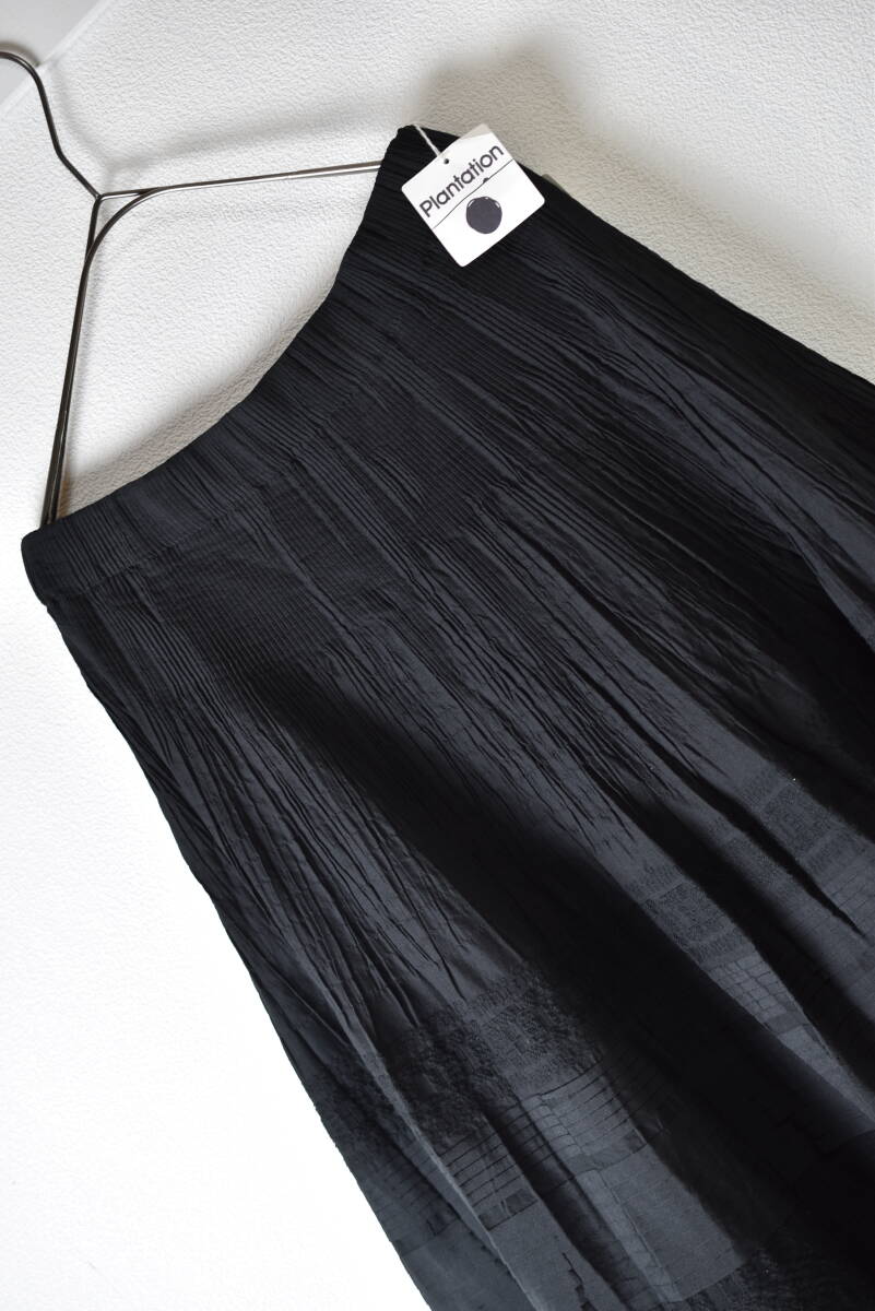 プランテーション Plantaion エイネット プリーツ入りイージーロングスカート サイズM 黒色 未使用品