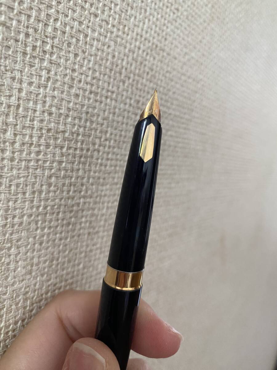 希少 パイロット 萬年筆 ペン先一體型 細(xì)字F　14K　KK7216