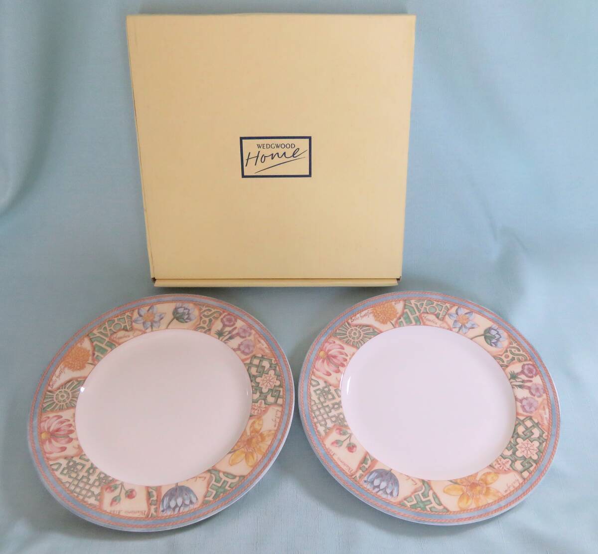 1601ナ◆未使用 WEDGWOOD HOME GARDEN MAZE ウエッジウッド ガーデンメイズ プレート 皿 直径約27.5cm 2枚◆_画像1