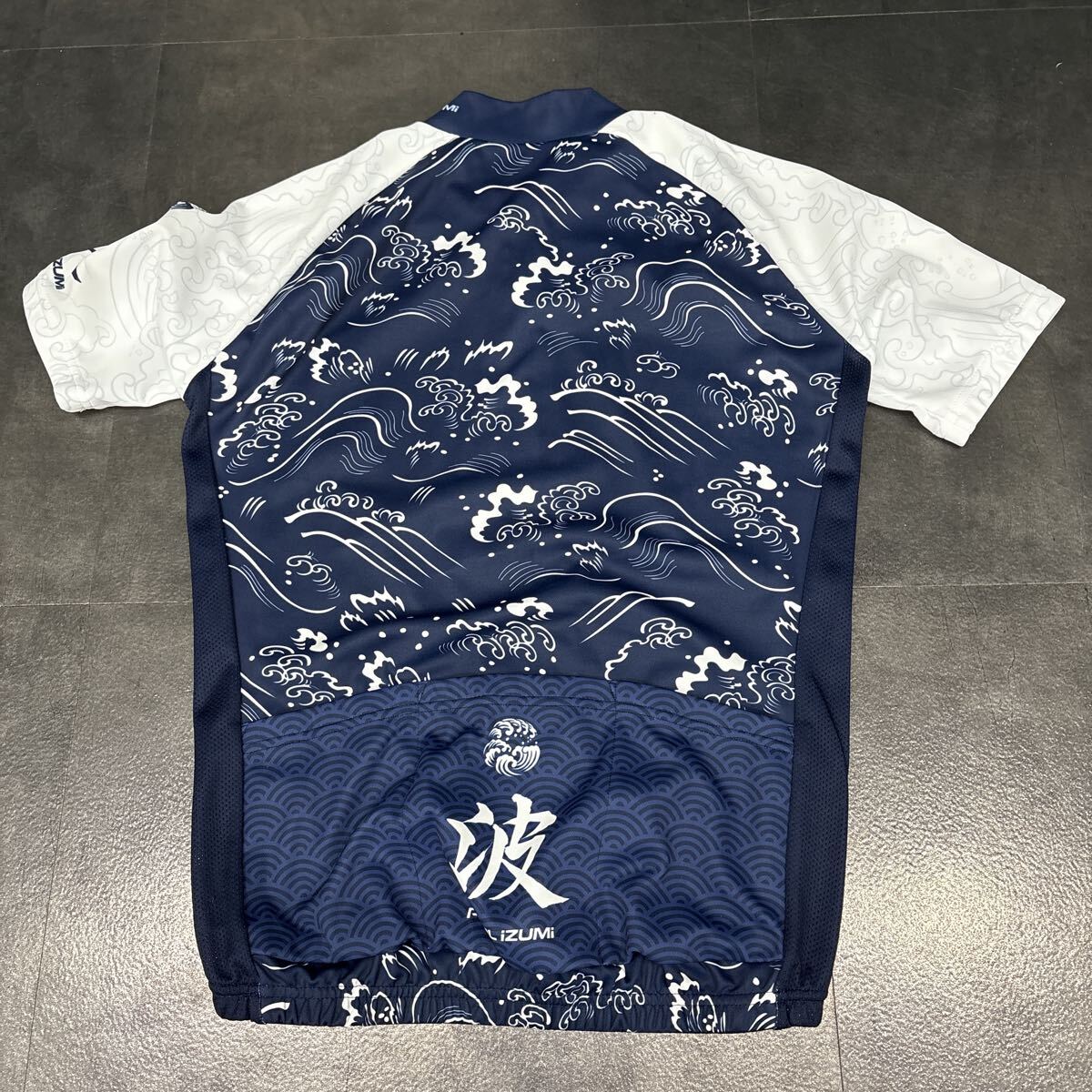 送料185円　限定和柄　パールイズミ半袖ジャージ　サイクルジャージ_画像3