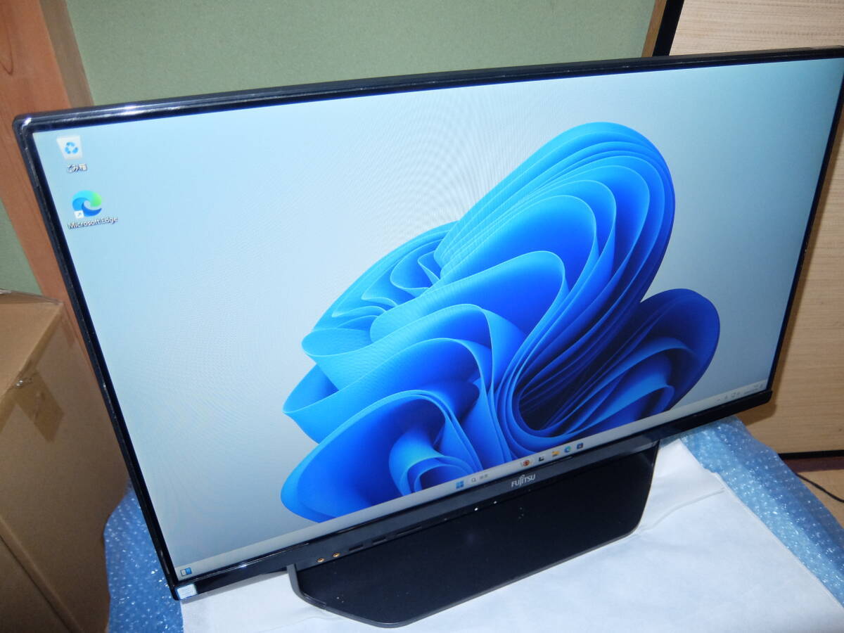 富士通パソコン★超高速SSD高性能Core i7搭載★大画面27型★Windows11搭載★