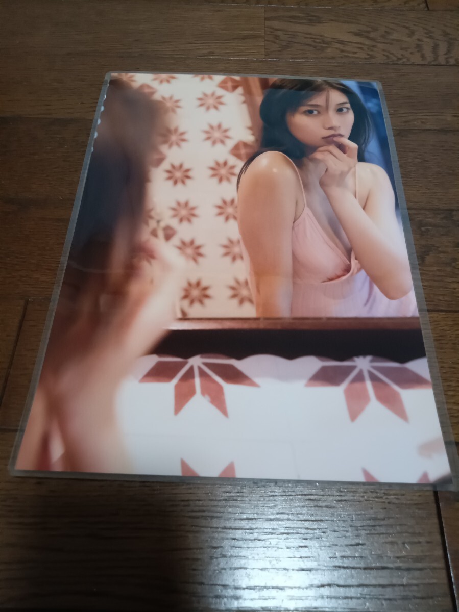 ★厚手ラミネート加工 150μ 切り抜き★ 牧野真莉愛 4ページ A4サイズ 23_画像3