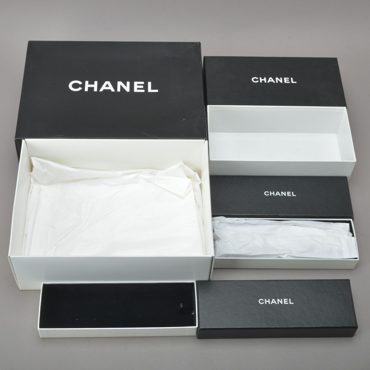 美品有 CHANEL シャネル 保存箱15點(diǎn)+リボン他 アクセサリー 小物入れ 財(cái)布 ブラック ギフトボックス 空箱 ブランド まとめ #100※C465/k.b