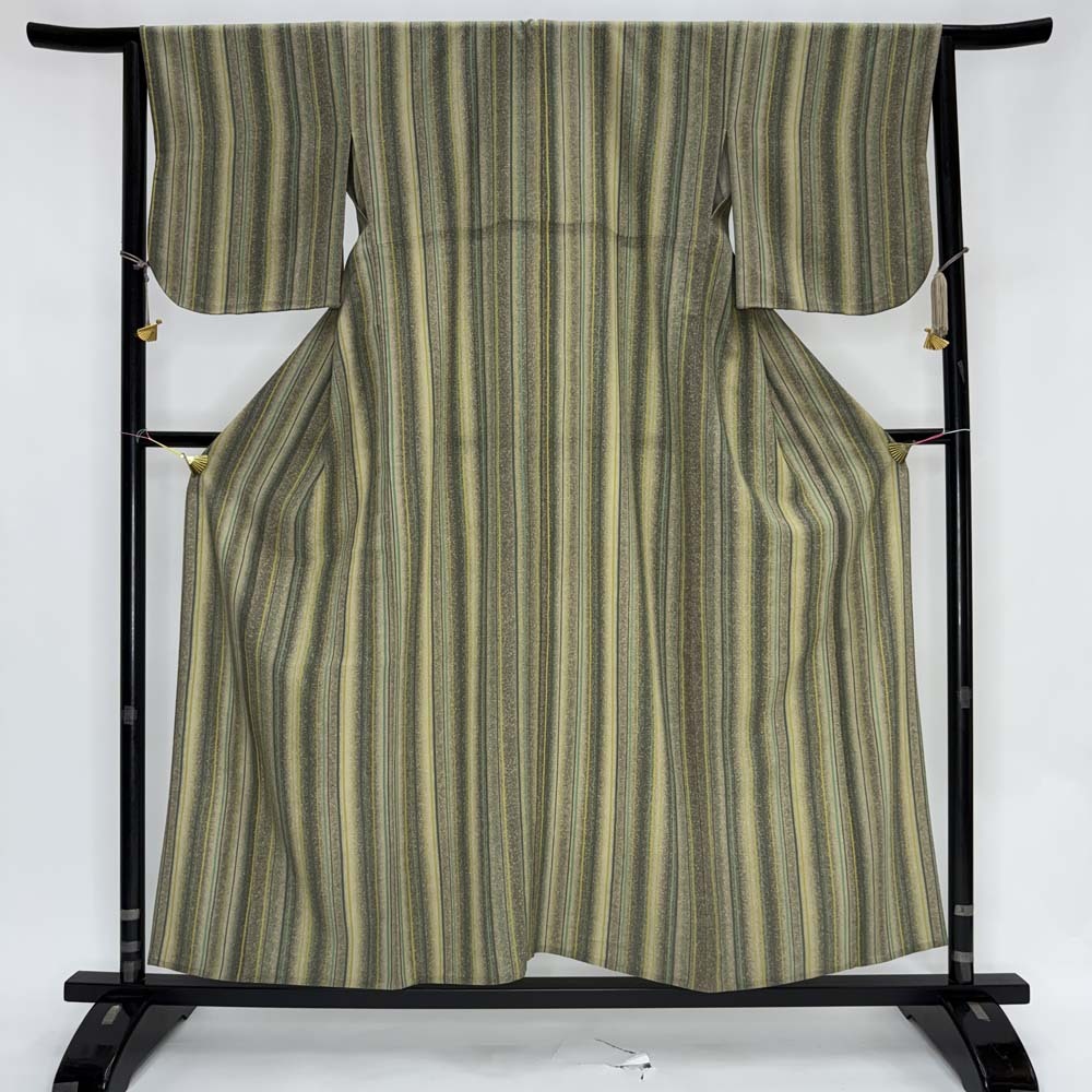 小紋 単衣 洗える着物 裄65cm 身丈155cm 花柄 お洒落着 普段着 ポリエステル 緑 美品 M サイズ 4596_画像6