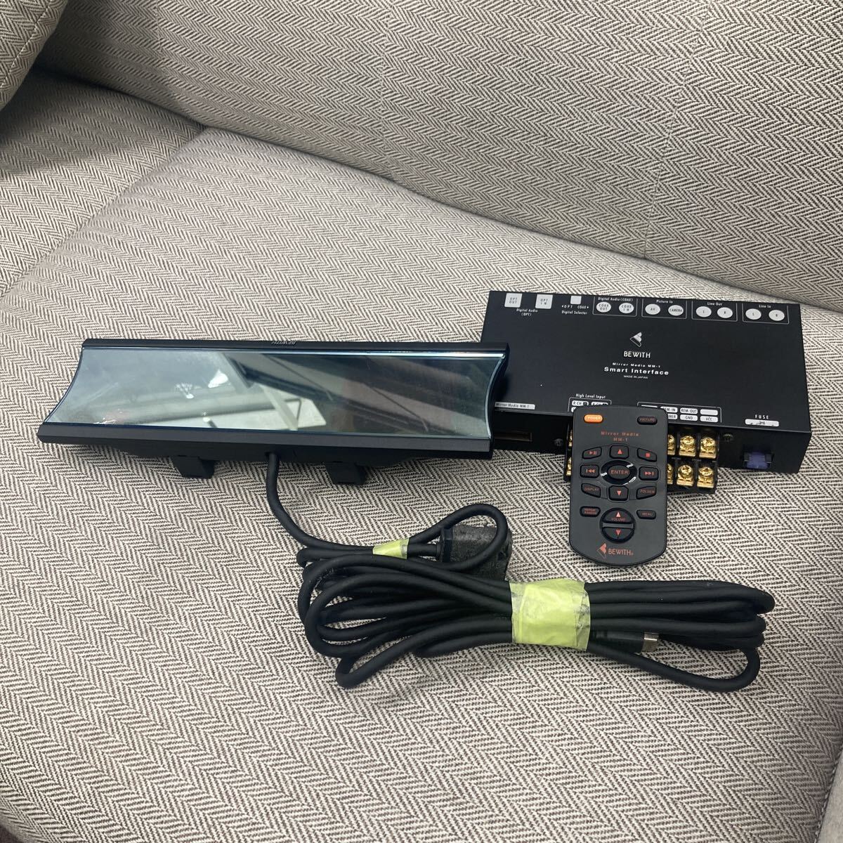 BE WITH／ビーウィズ　ミラーメディア　MM-1D＋スマートインターフェイス