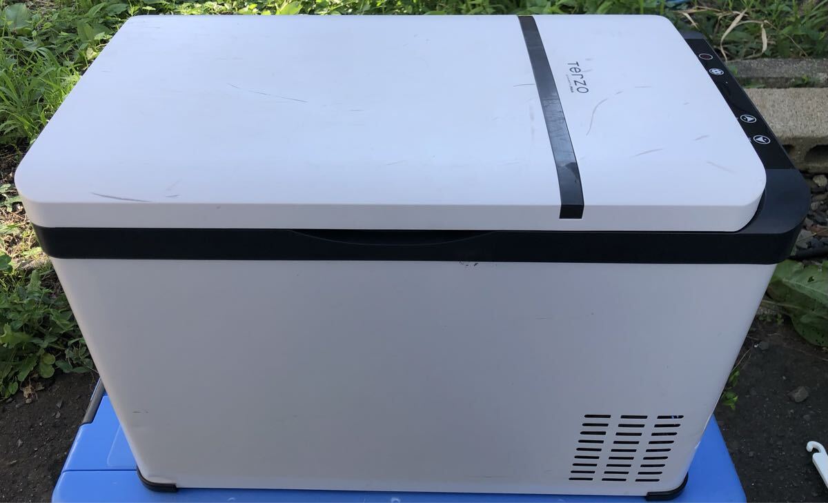 Terzo テルッツォ (by PIAA) 車載冷蔵&冷凍庫 30L ホワイト エクセルクール フロストDC12V24V共用 EA-FZ1_画像1