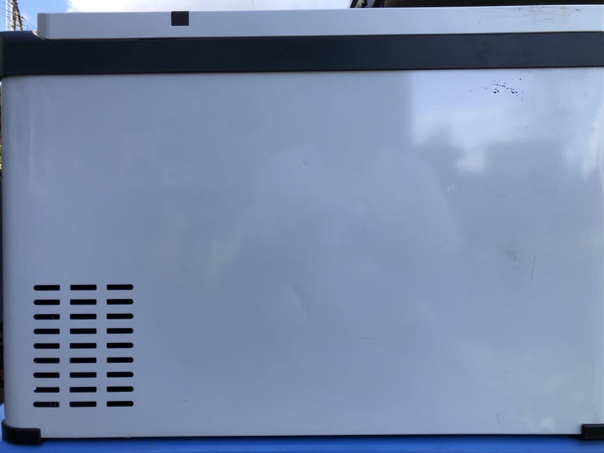 Terzo テルッツォ (by PIAA) 車載冷蔵&冷凍庫 30L ホワイト エクセルクール フロストDC12V24V共用 EA-FZ1_画像4