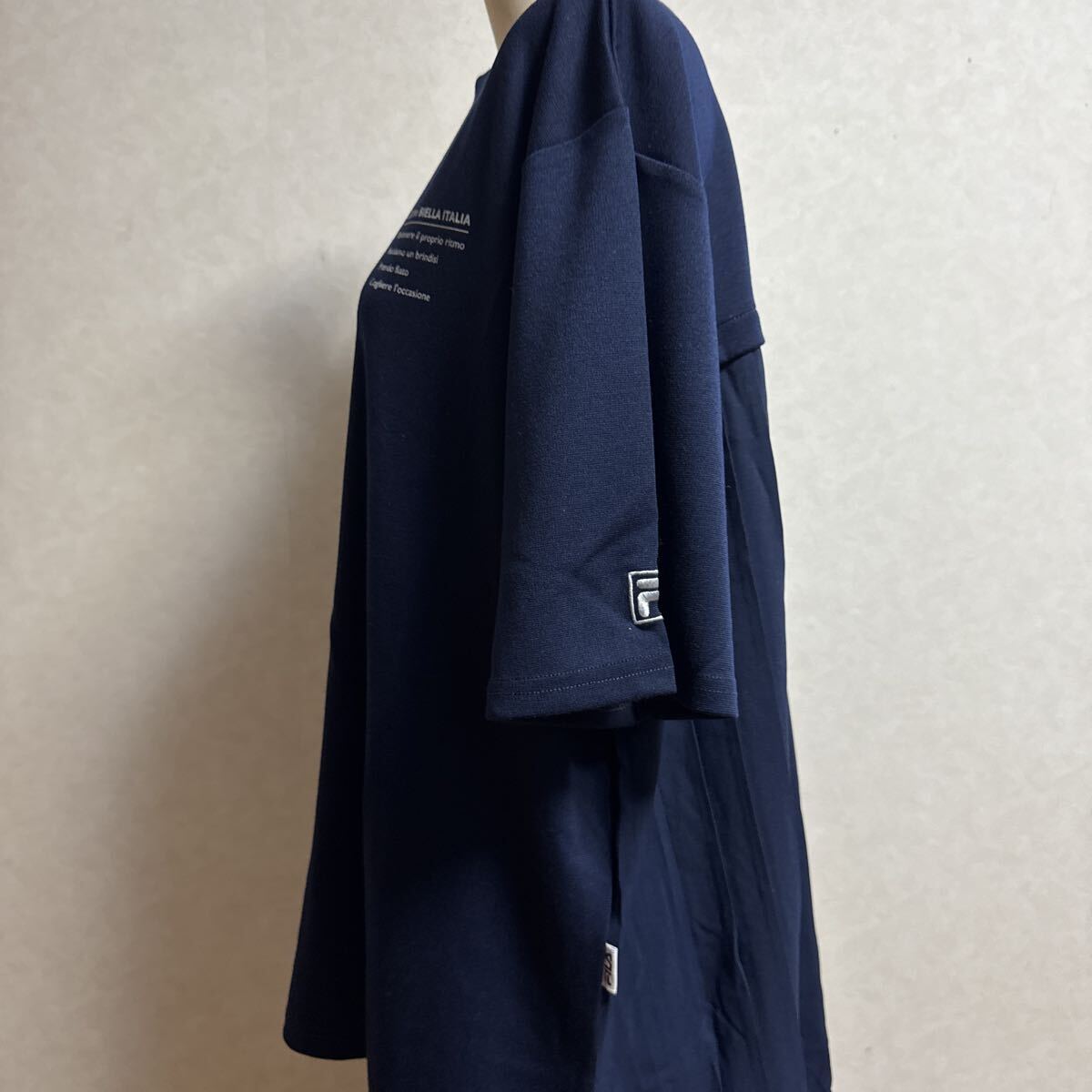 KN3222 *5L 大きいサイズ 展示品 FILAバックプリーツセットアップネイビー 個性的、ジャージ上下セット_画像4