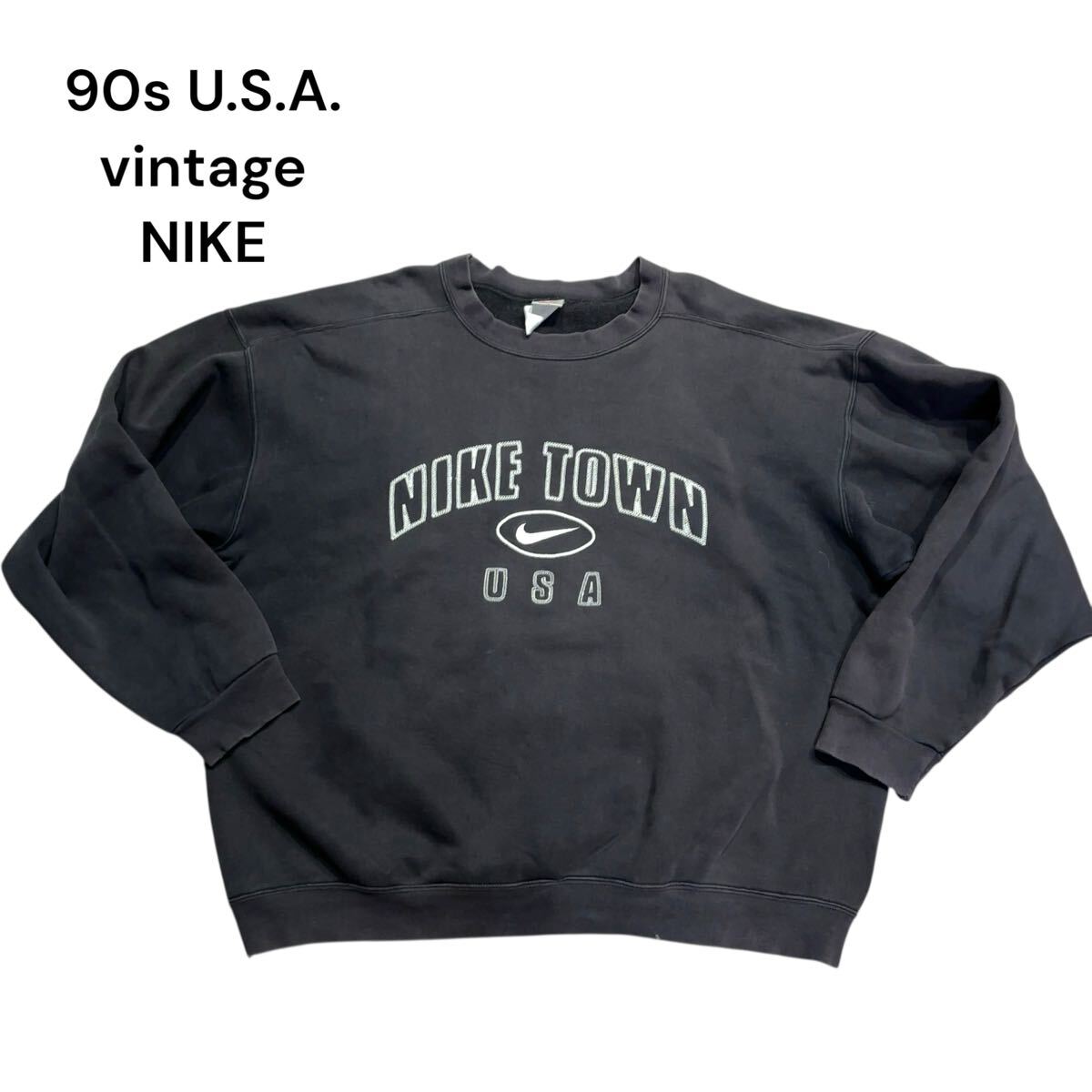 90s NIKE ナイキ　NIKE TOWN 刺繍　スウェット　ヴィンテージ 古着　 トレーナ　USA デザイン　フェード　当時物　銀タグ　レア　L 大きめ_画像1
