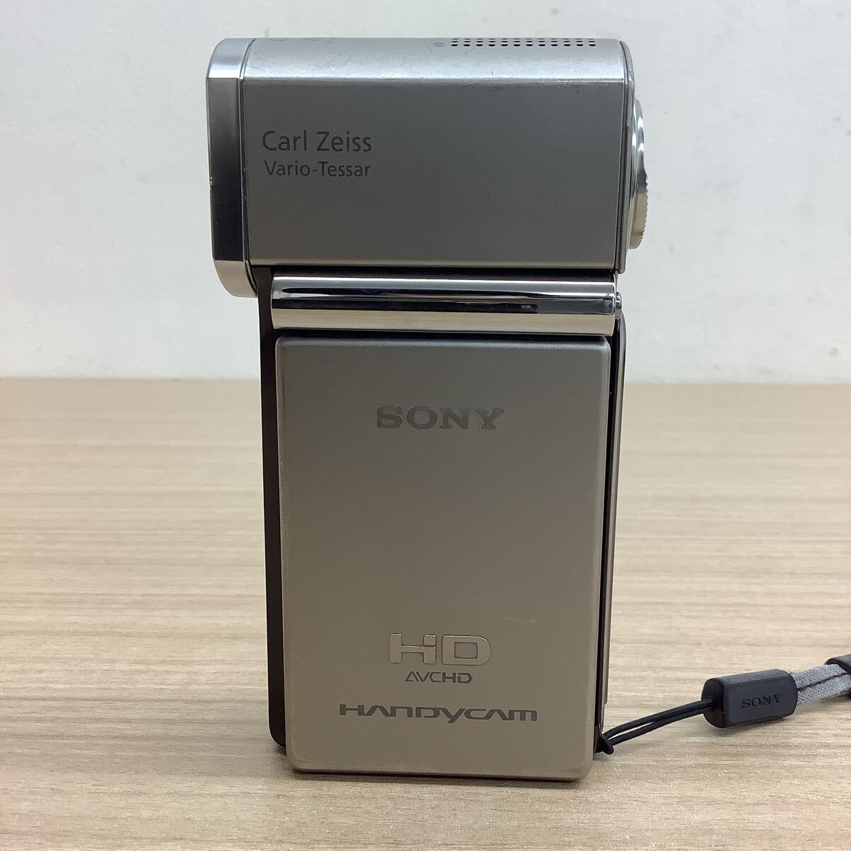 ?営NI036-A3T60【埼玉発】SONY ソニー Handycam HDR-TG1 ビデオカメラ HD AVCHD 10xズーム Carl Zeiss 付屬品寫真參照 現(xiàn)狀品