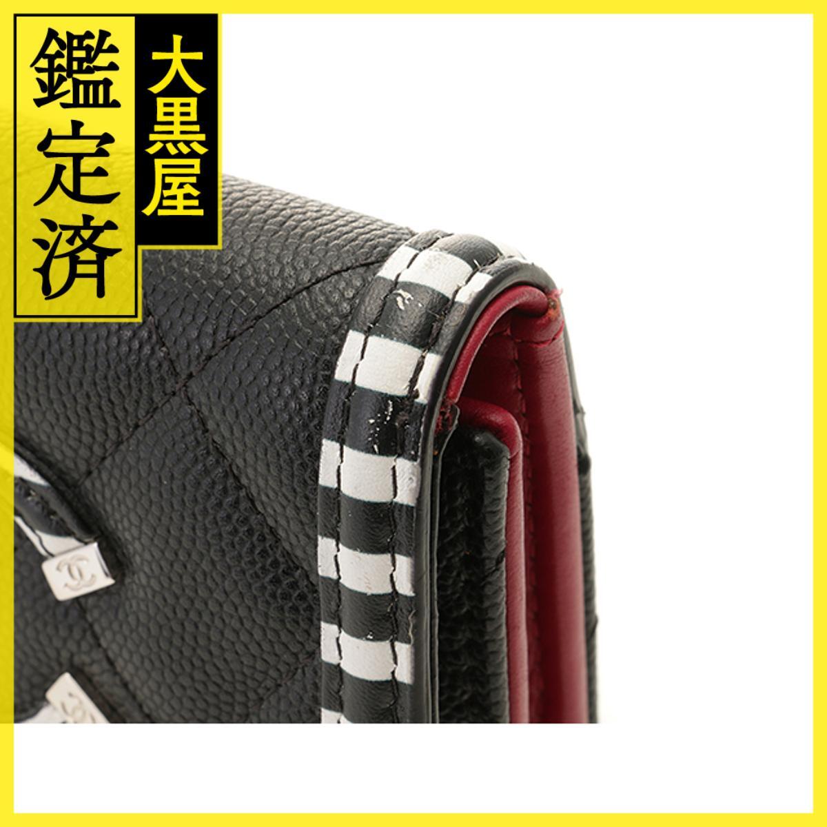 CHANEL　シャネル　CCフィリグリー　コンパクトウォレット　ブラック/ホワイト/SV キャビア_画像4