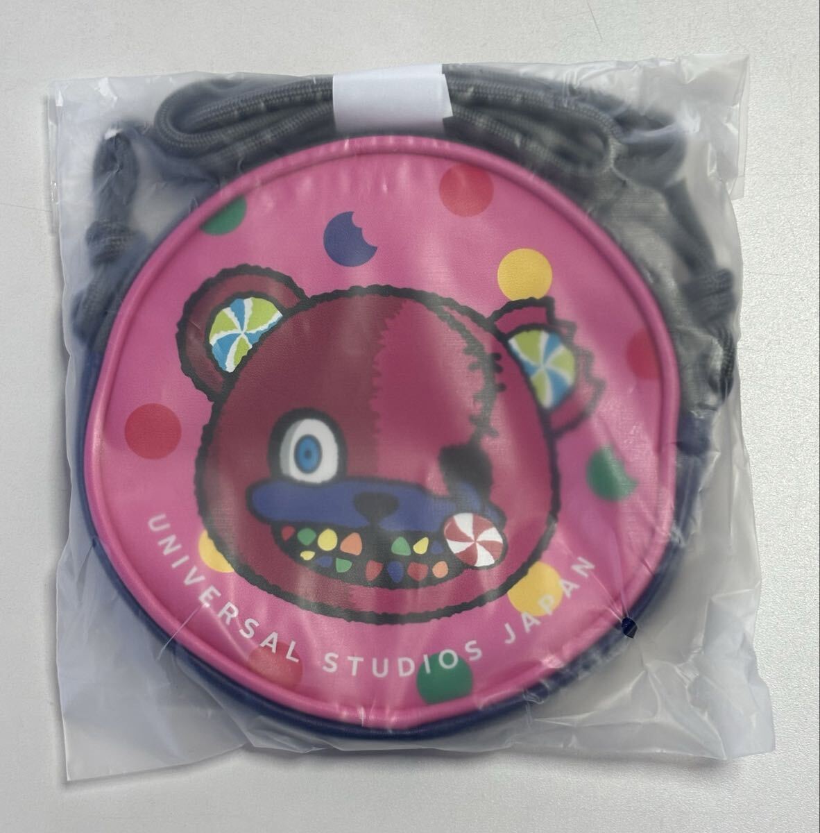 【未使用?未開(kāi)封品】USJ ハロウィン?ホラー?ナイトR.I.P.ツアー 參加特典 非売品 ラウンドポシェット ハミクマキャンディ?パンク