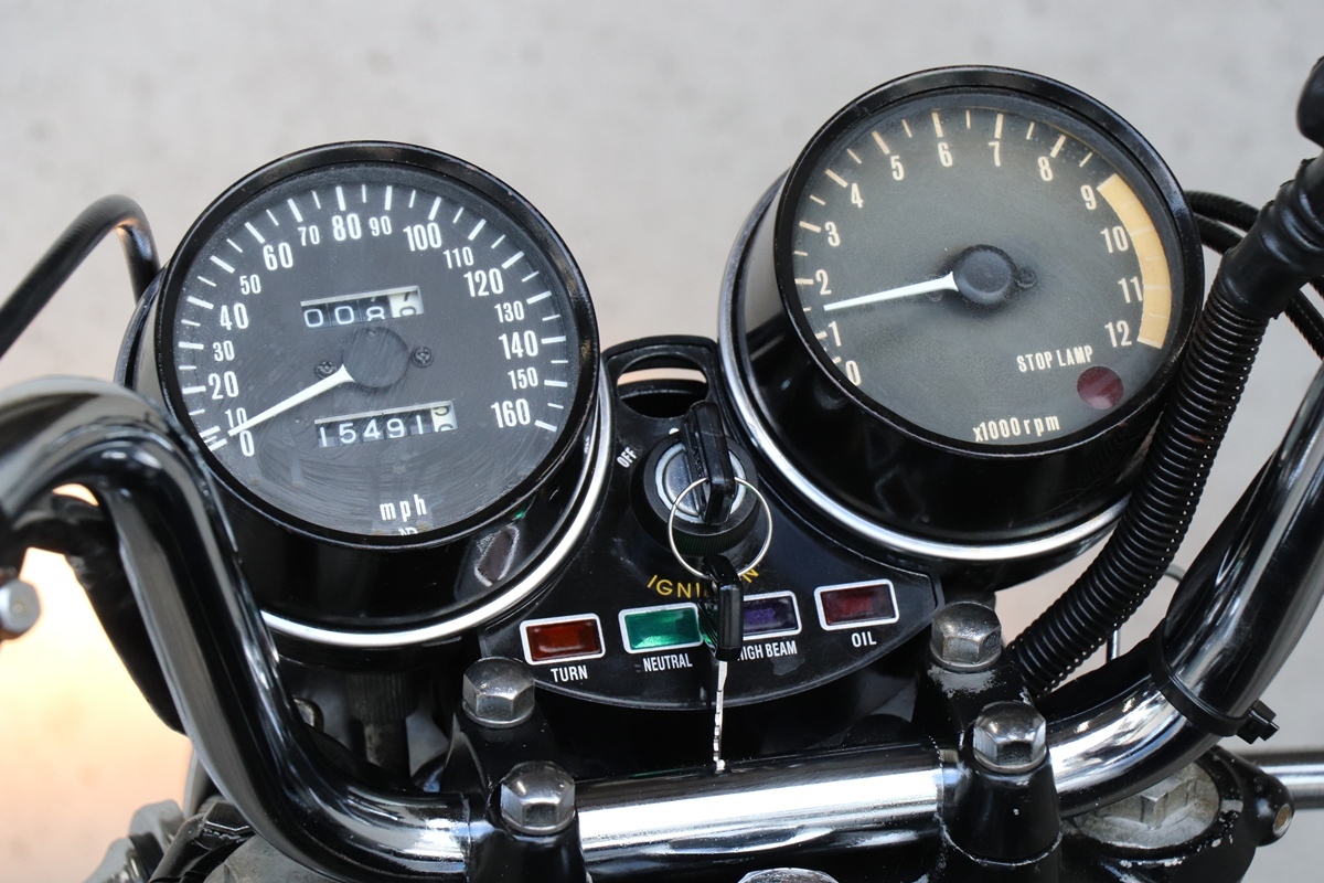 橫浜～　Kawasaki　Z1　74年　Ｚ1Ｂ　黒豆　ブラック爆発仕様　カスタム　綺麗　車検３年付　好調