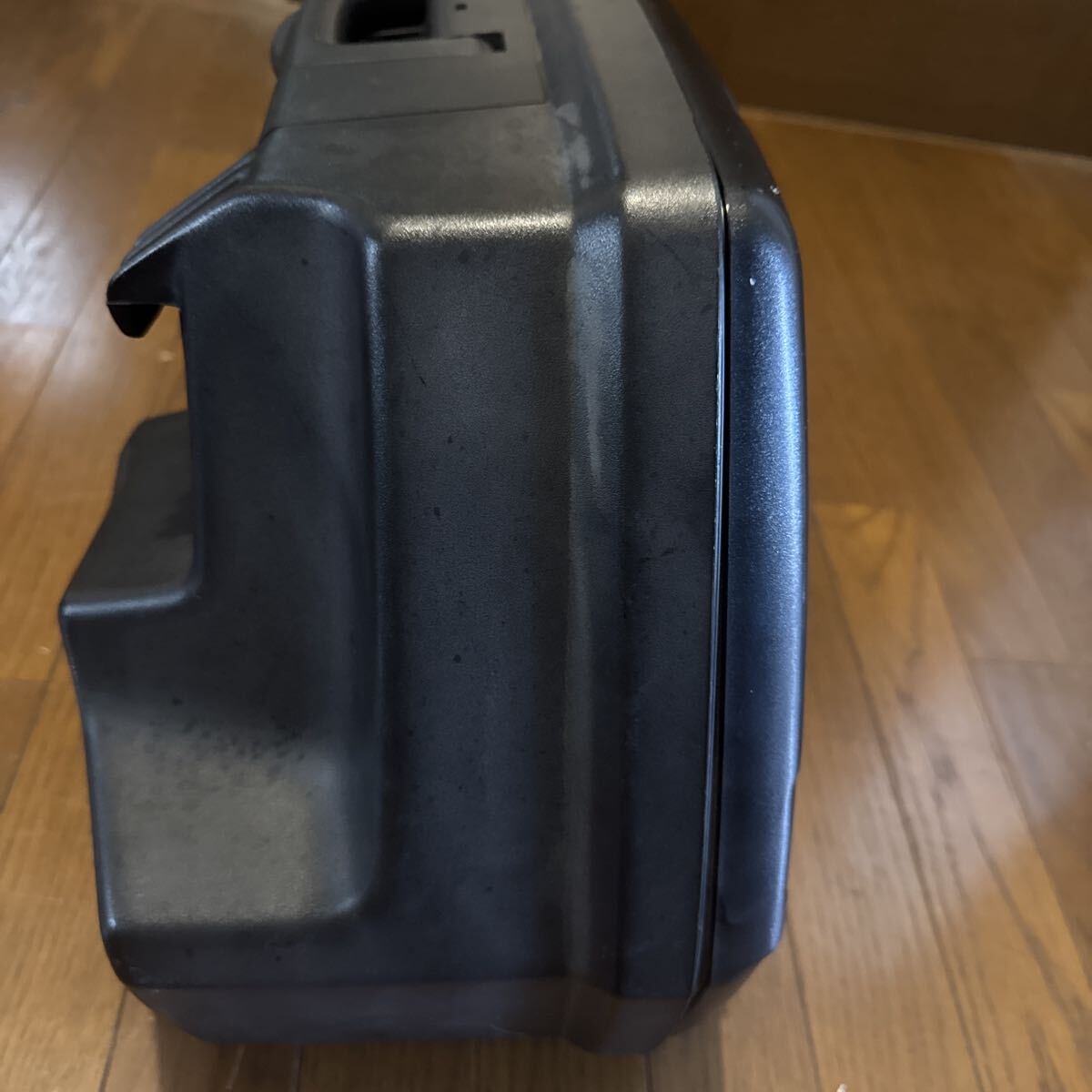 BMW R1150RS 右 薄型リッド付きパニアケース R1100RS サイドボックス キーシリンダ無し