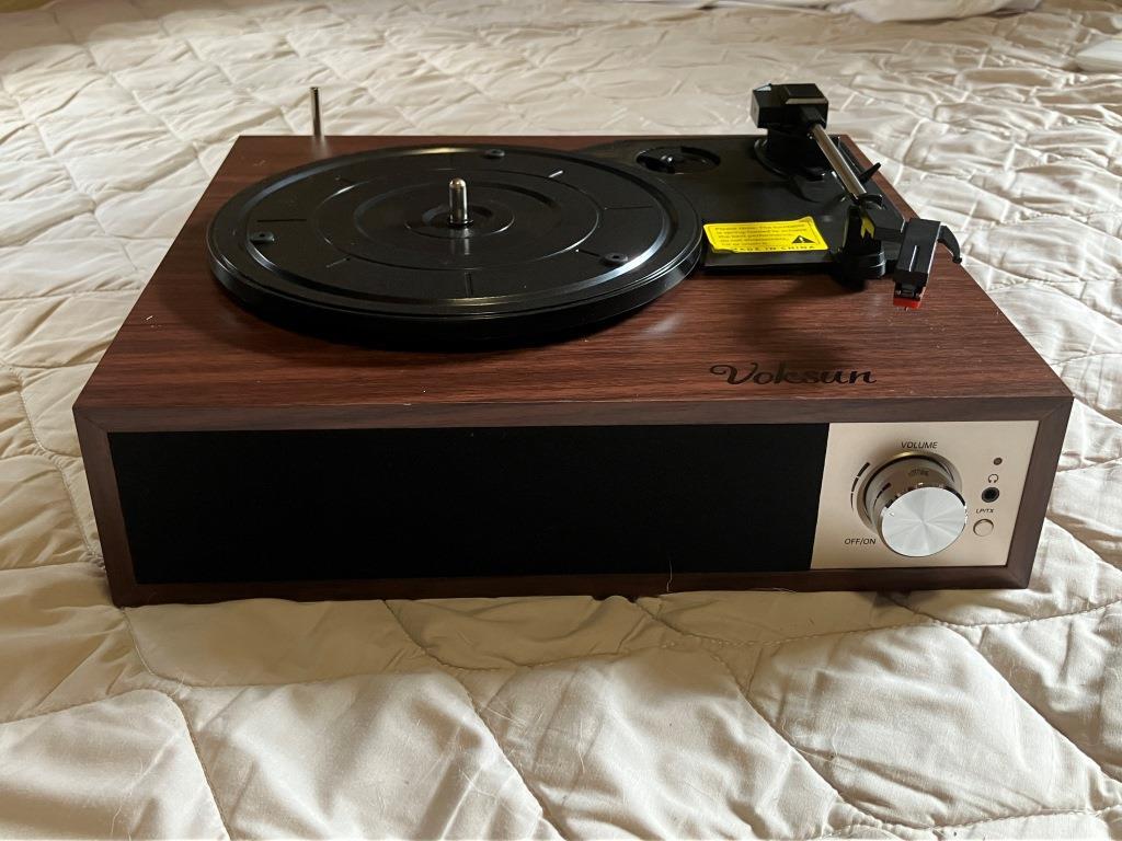  アナログレコード⇒USBメモリーダビングOK　レトロデザインレコードプレーヤー　VOKSUN　S450A _画像2