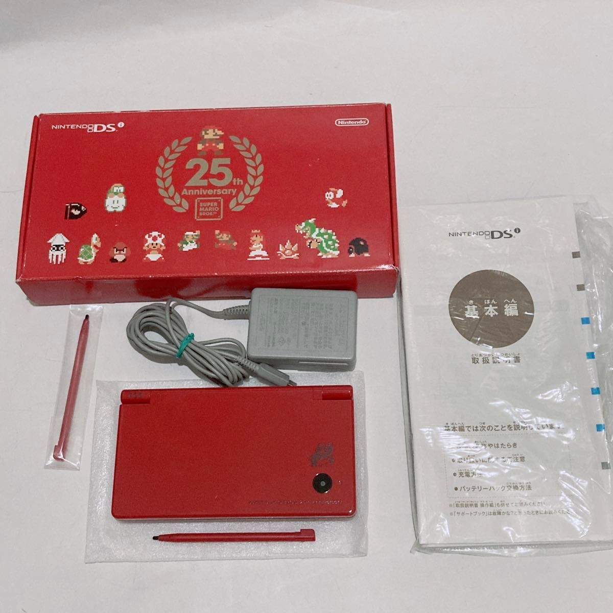 【美品完品】ニンテンドーDSi スーパーマリオ 25th 25周年仕様 Nintendo 任天堂_画像1