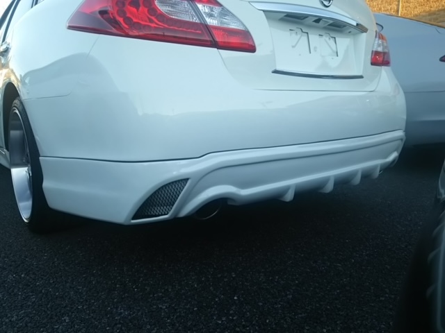 ニッサン Y51フーガ 前期用 リア ハーフエアロABS製　コーナー部メッシュパーツ付属＊新品・未塗装 下面のキズ隠しにもお勧め!!_画像1