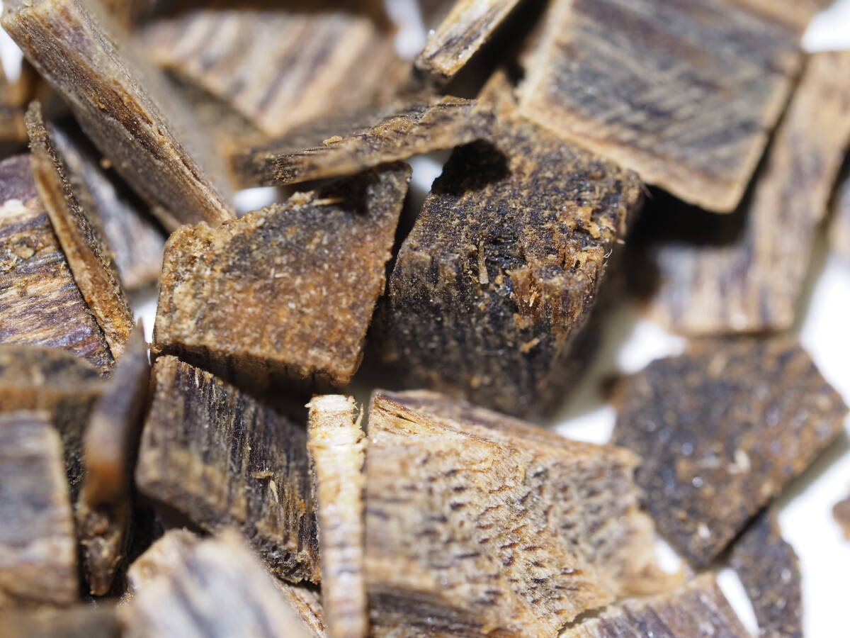 2【6500円スタート】伽羅 小分け 約5.01g 香道 聞香用 奇楠 奇南 沈香 香木 蔵出し_画像7