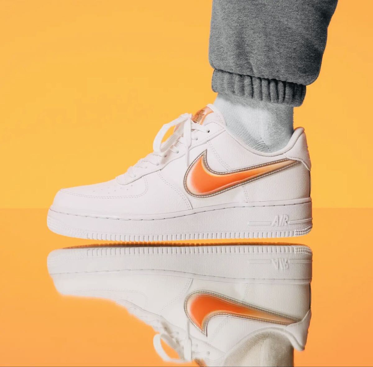 超希少!即完売品!激レアモデル!★NIKEナイキ AIRFORCE1 LOW OVERSIZED ORENGE SWOOSH!ゴールデンサイズ28.5m!★