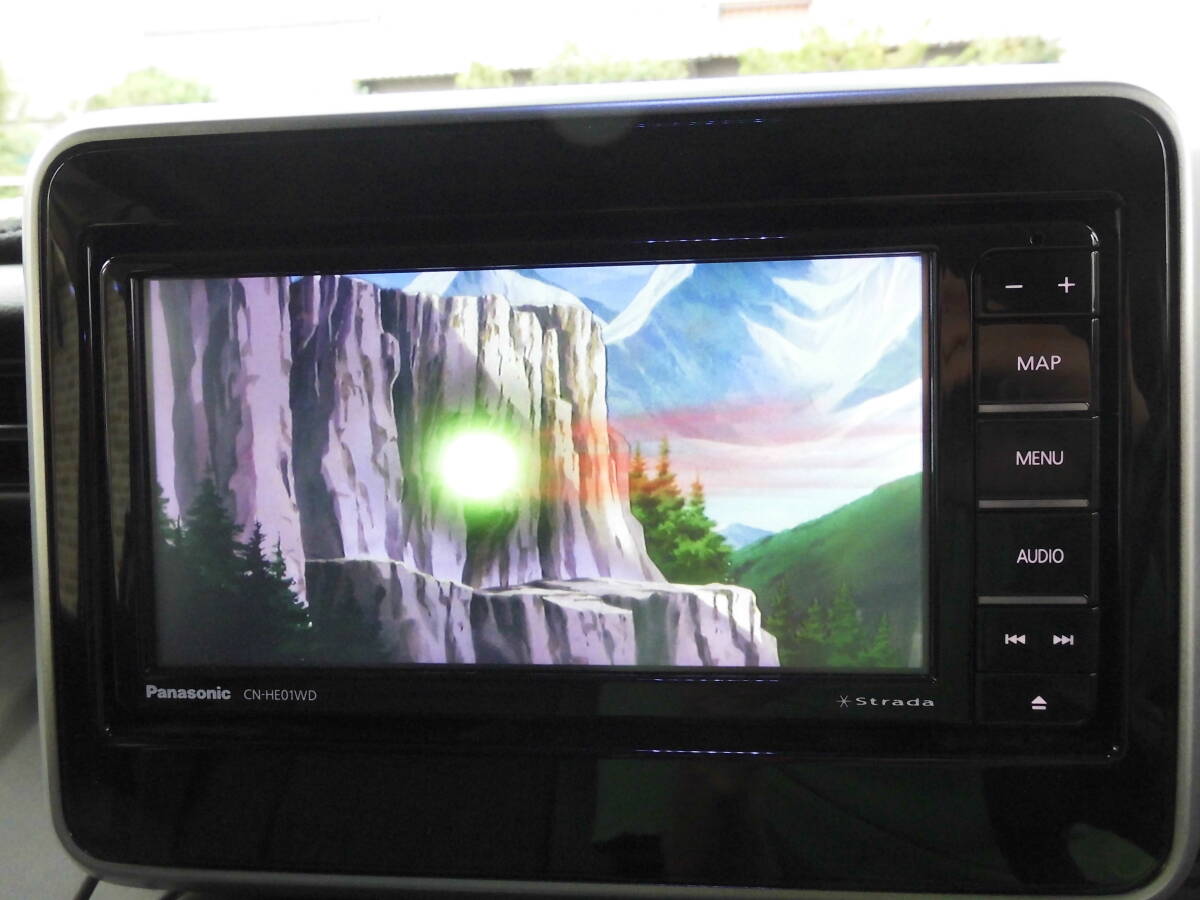 パナソニック　panasonic　ストラーダ　CN-HE01WD 2021年地図　